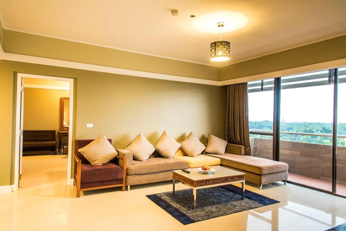 Loei Palace Hotel Exteriör bild