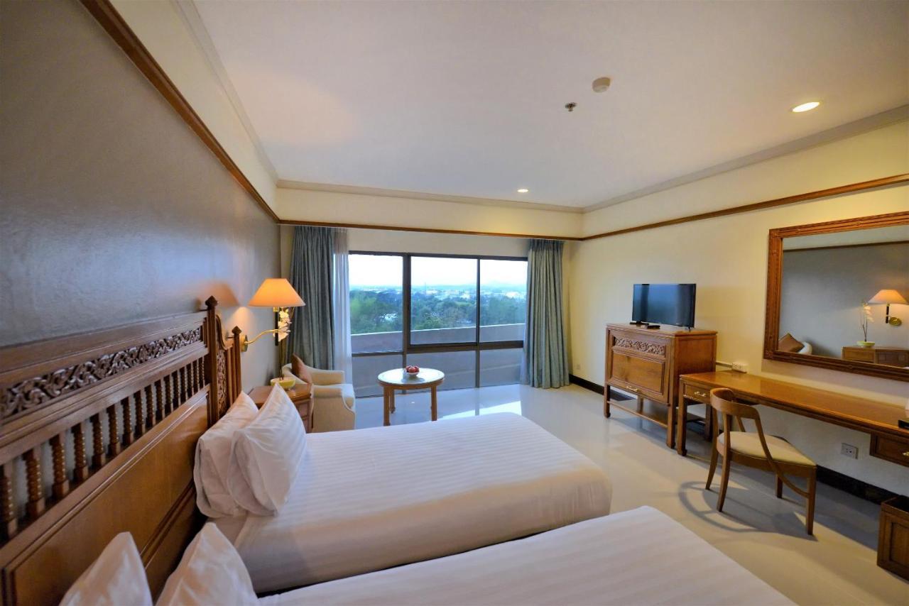 Loei Palace Hotel Exteriör bild